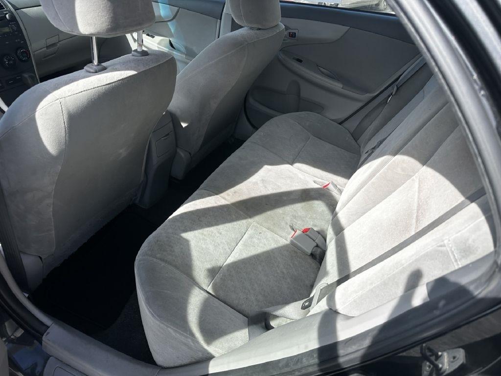 Toyota Corolla LE 4-Speed AT 2009