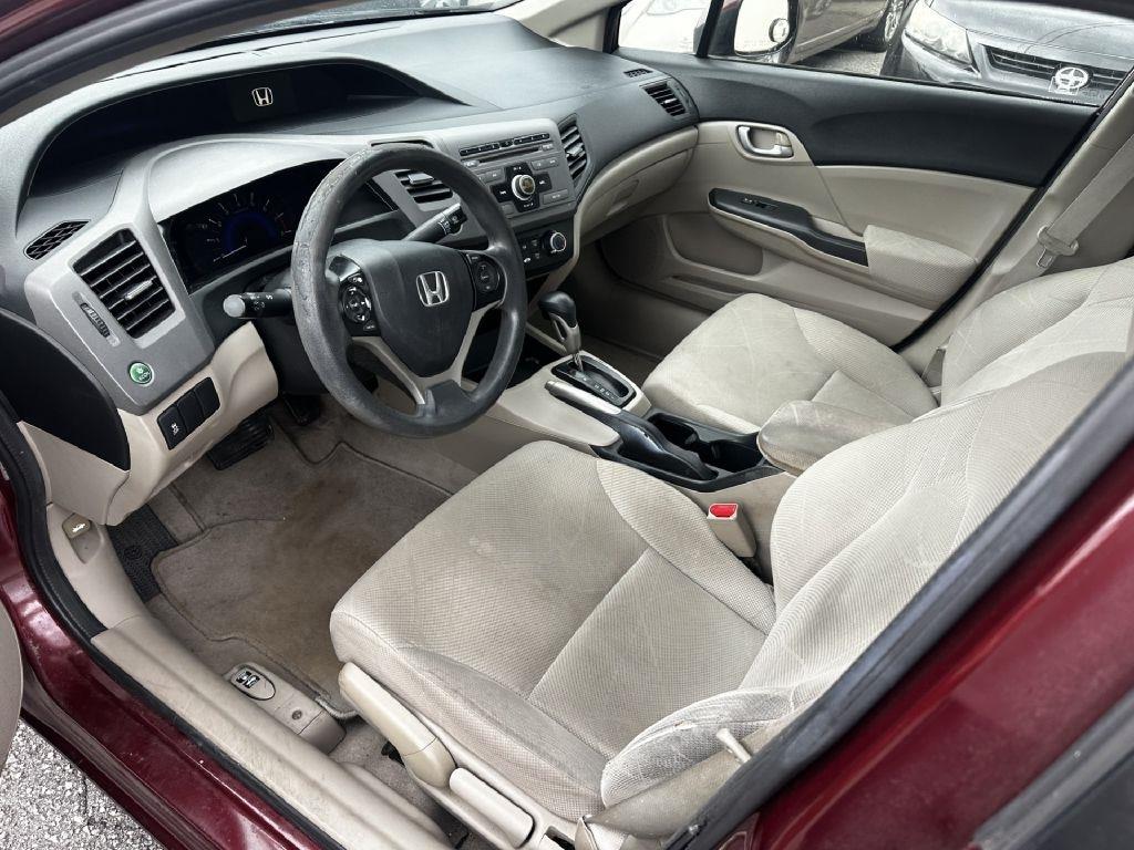 Honda Civic LX Sedan 5-Speed AT 2012