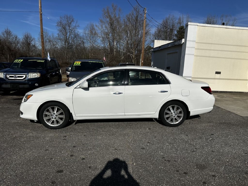 Toyota Avalon Limited 2010