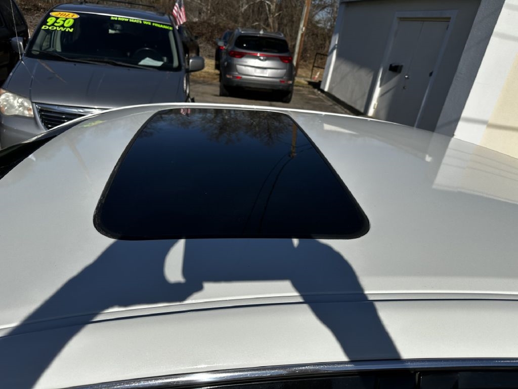 Toyota Avalon Limited 2010