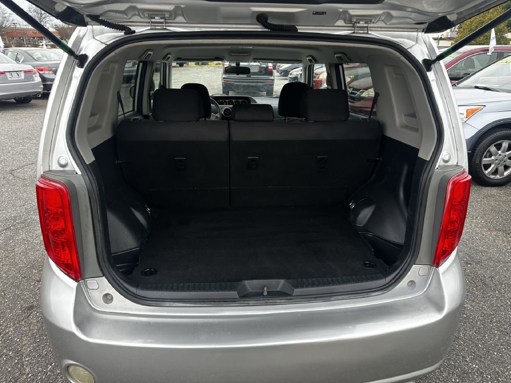 Scion xB 5-Door Wagon 5-Spd MT 2010