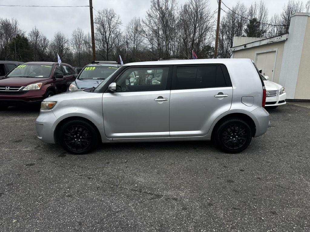 2010 Scion xB 5-Door Wagon 5-Spd MT