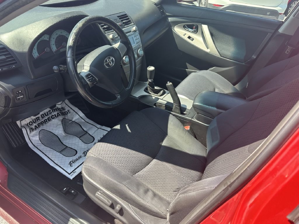 Toyota Camry SE 5-Spd AT 2009