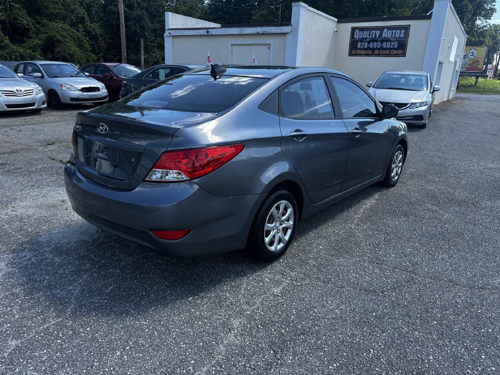 Hyundai Accent GLS 4-Door 2013