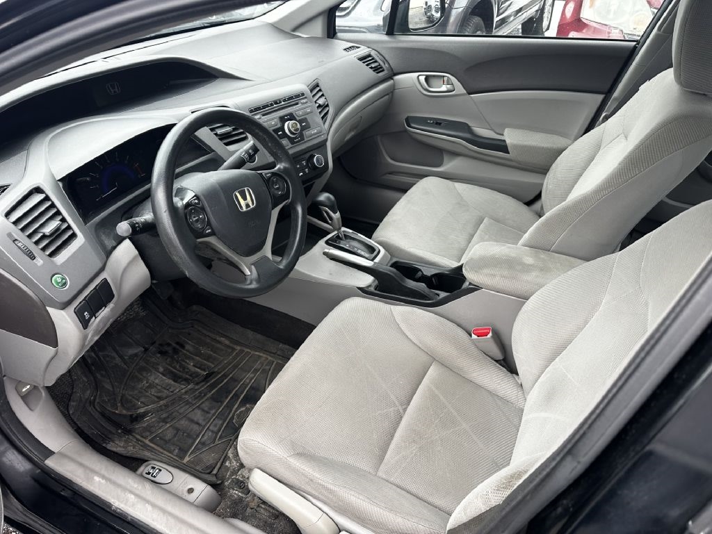 Honda Civic LX Sedan 5-Speed AT 2012