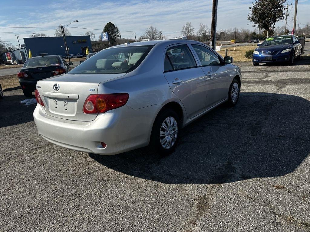 Toyota Corolla LE 4-Speed AT 2009