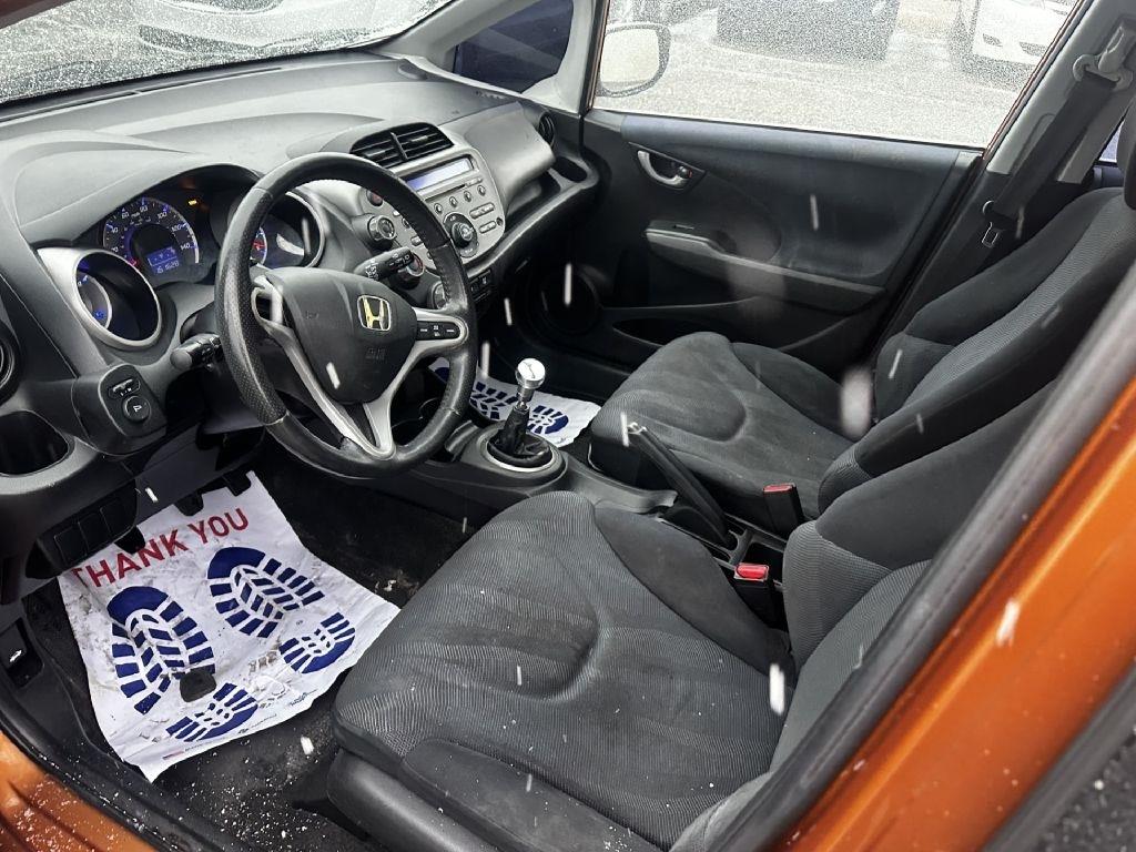 Honda Fit Sport 5-Speed MT 2009