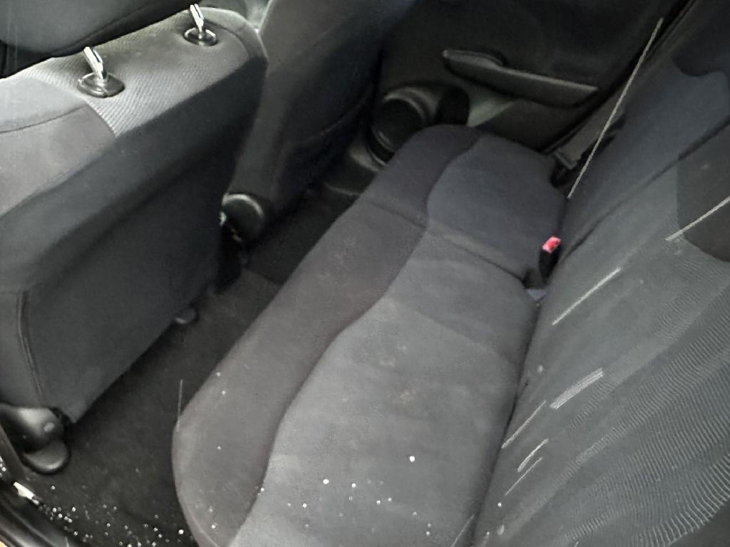 Honda Fit Sport 5-Speed MT 2009