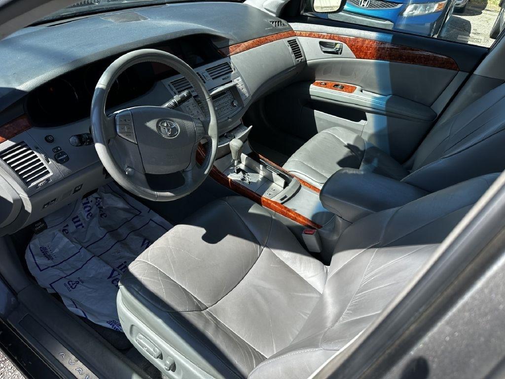 Toyota Avalon XLS 2006
