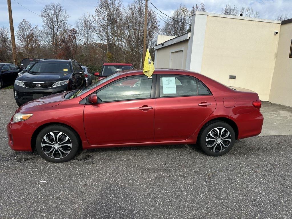 Toyota Corolla LE 4-Speed AT 2012