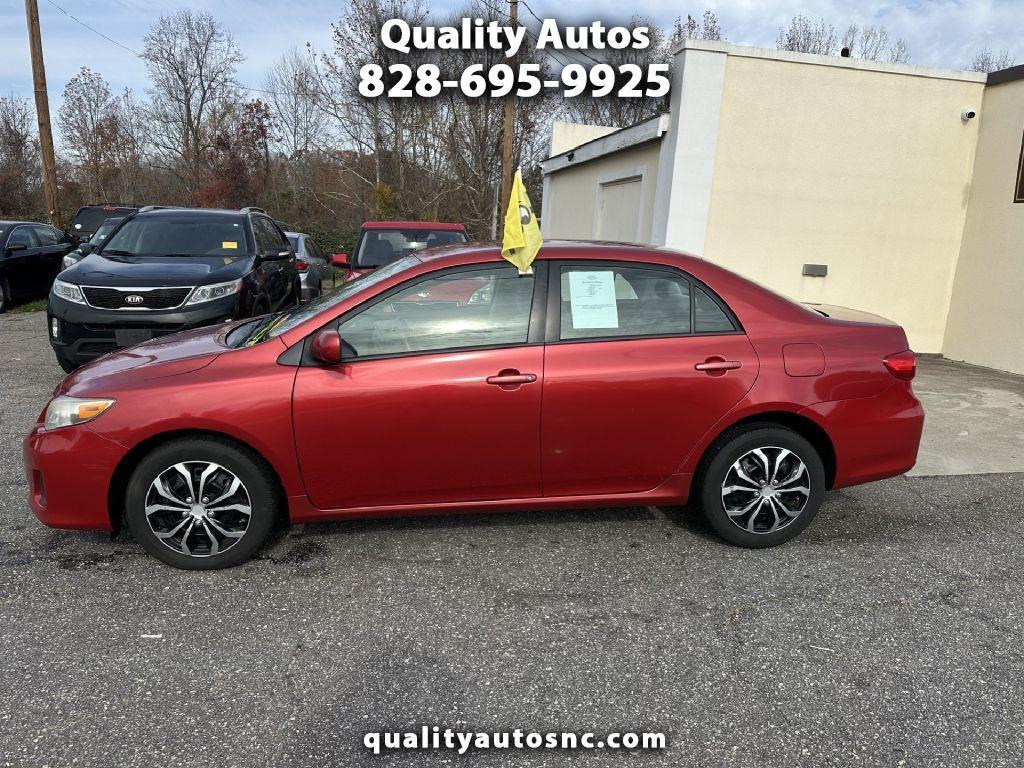 Toyota Corolla LE 4-Speed AT 2012