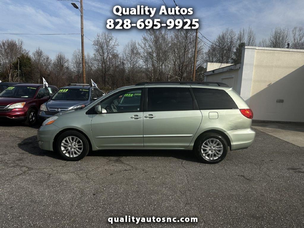 2010 Toyota Sienna XLE FWD