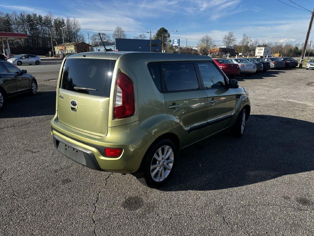 Kia Soul + 2012