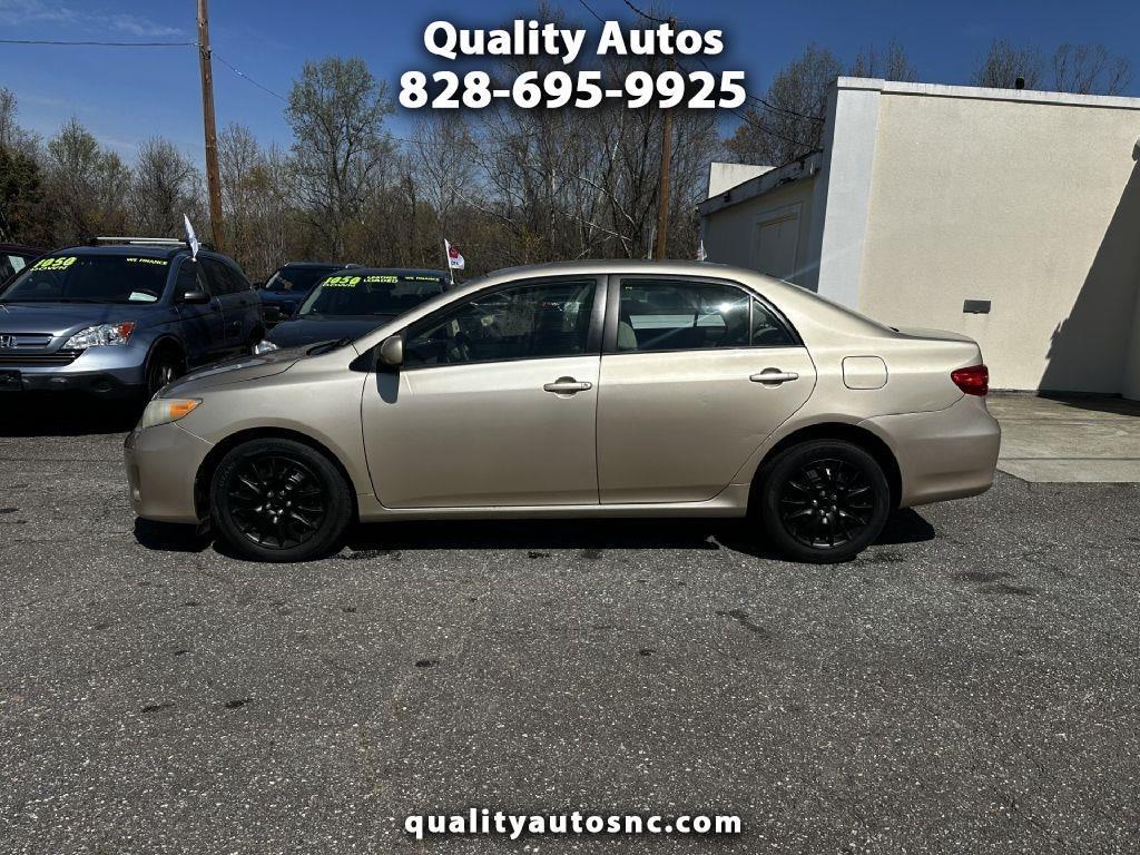 Toyota Corolla LE 4-Speed AT 2012