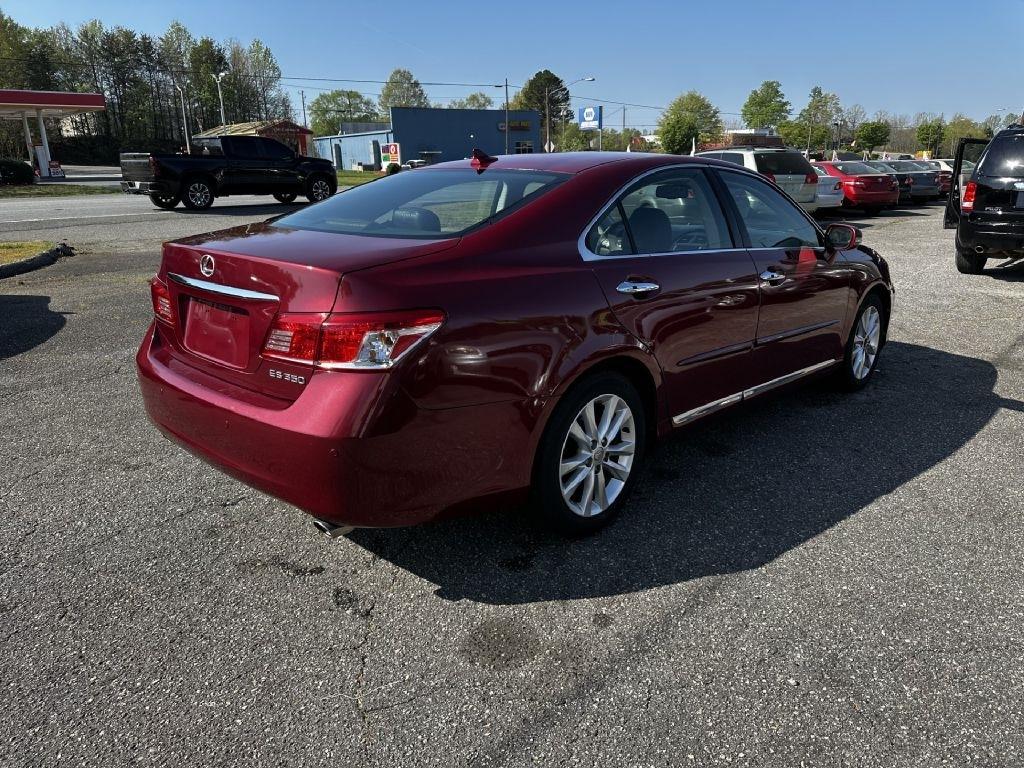 Lexus ES 350 Sedan 2011