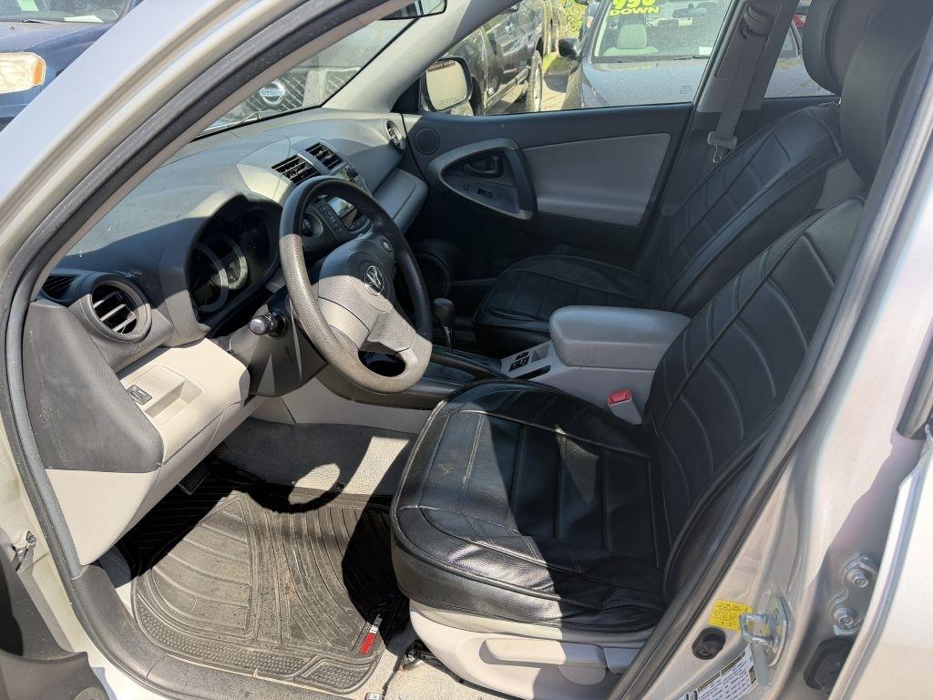 Toyota RAV4 Base I4 4WD 2011