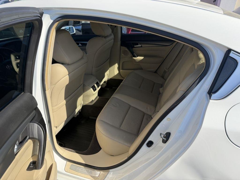 Acura TL 6-Speed AT with Tech Package 2012