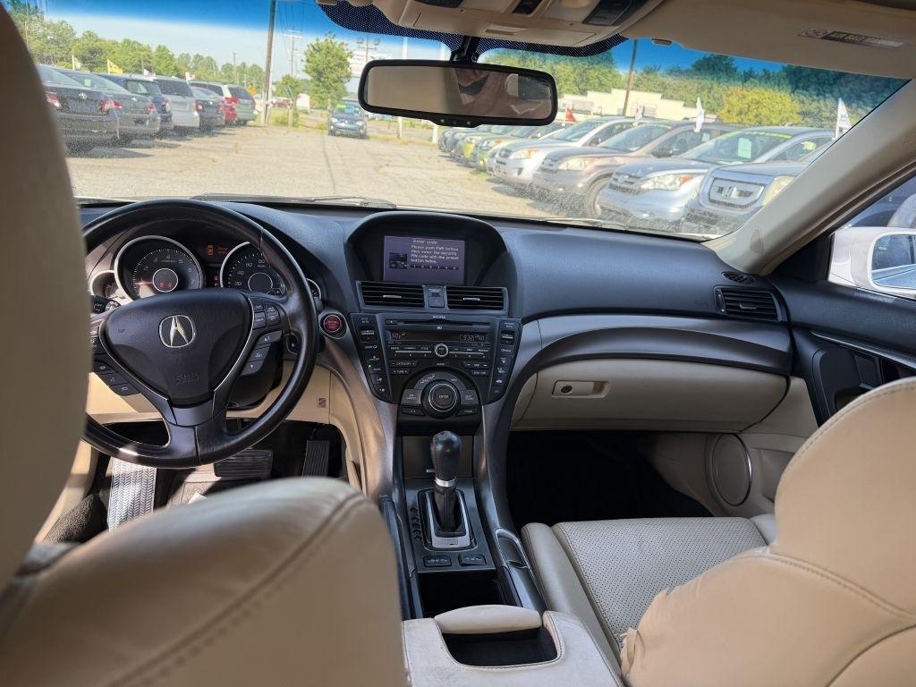 Acura TL 6-Speed AT with Tech Package 2012