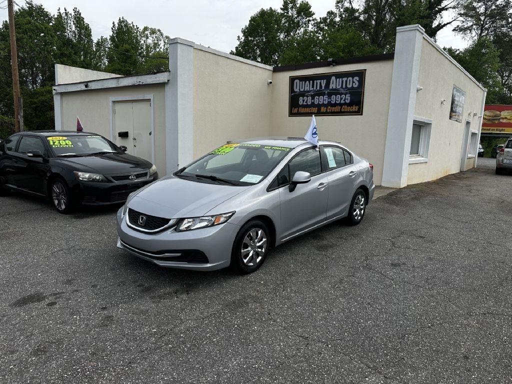 Honda Civic LX Sedan 5-Speed AT 2013
