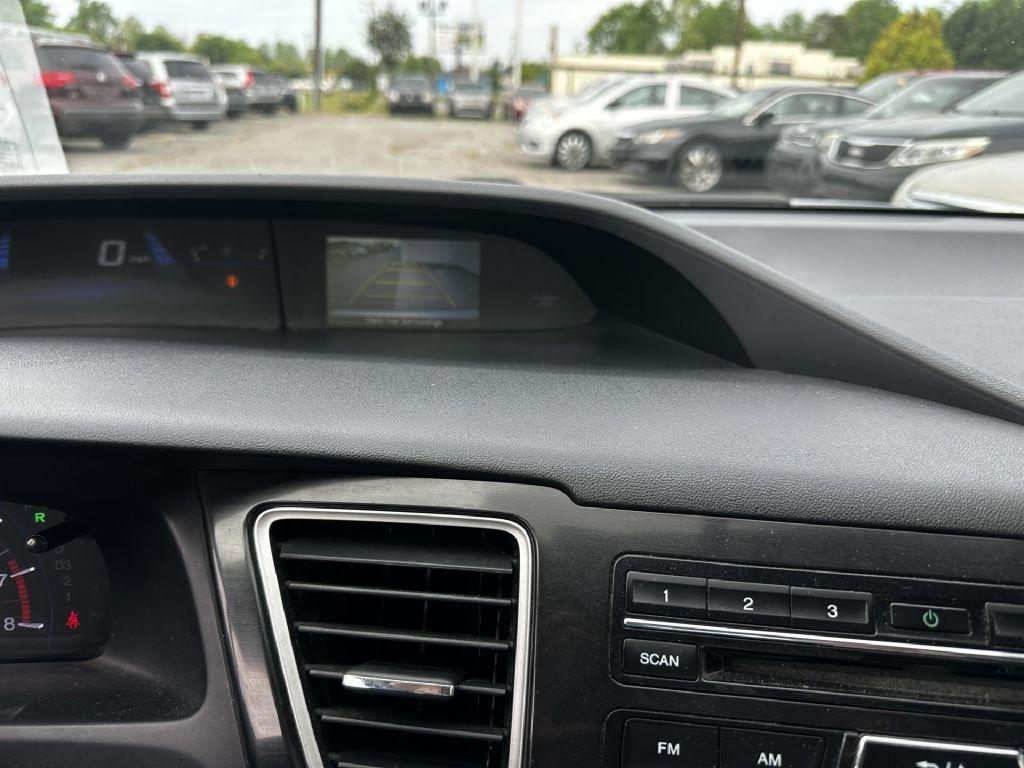 Honda Civic LX Sedan 5-Speed AT 2013