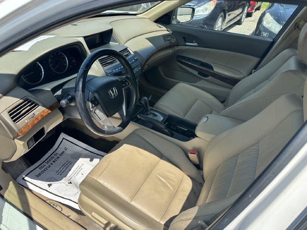 Honda Accord EX-L Sedan AT 2010