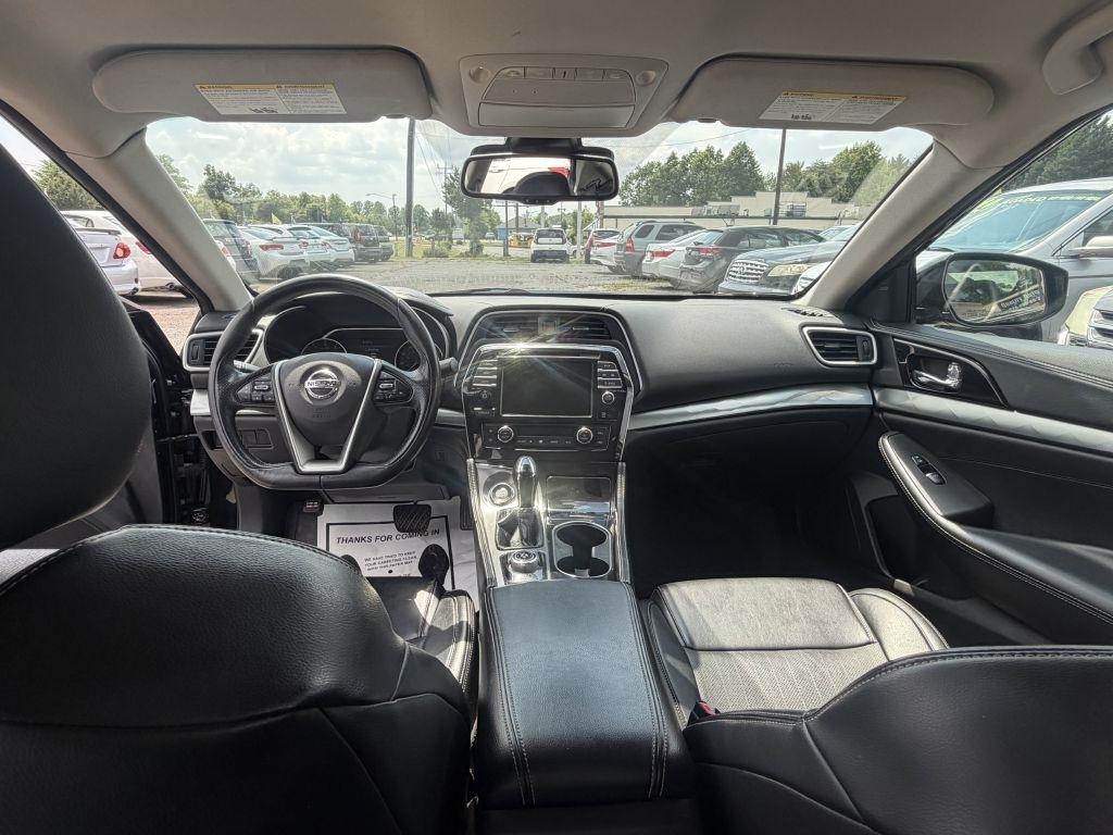 Nissan Maxima 3.5 SV 2020