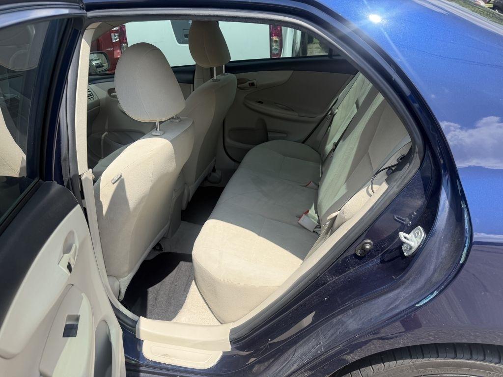 Toyota Corolla L 5-Speed MT 2013