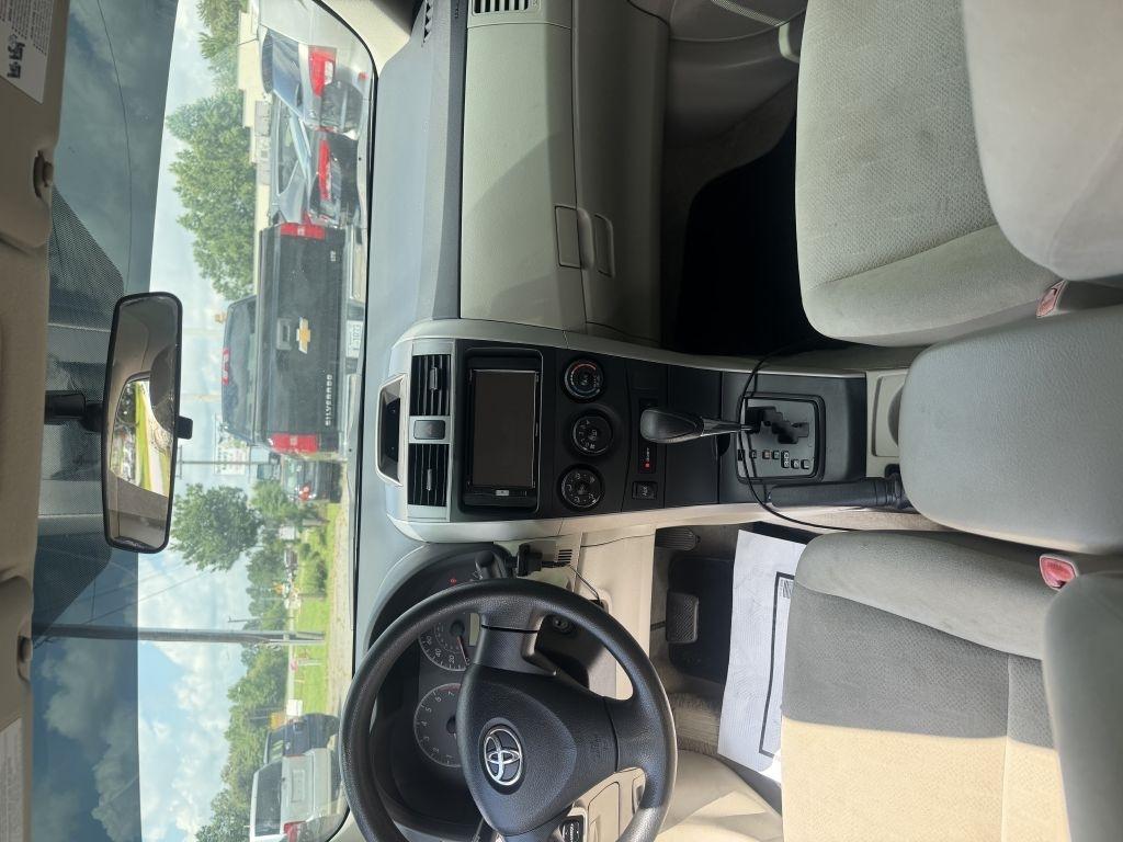 Toyota Corolla L 5-Speed MT 2013