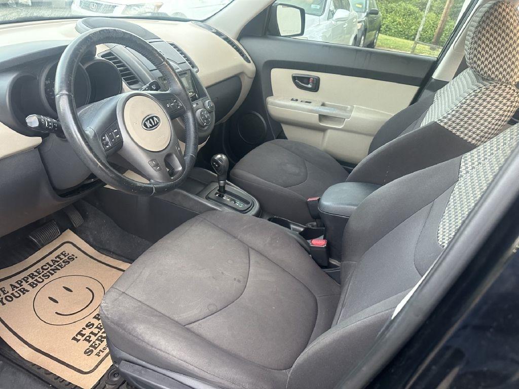 Kia Soul + 2010