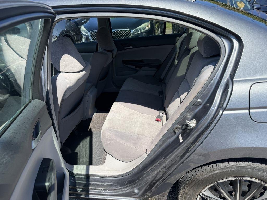 Honda Accord LX sedan AT 2009