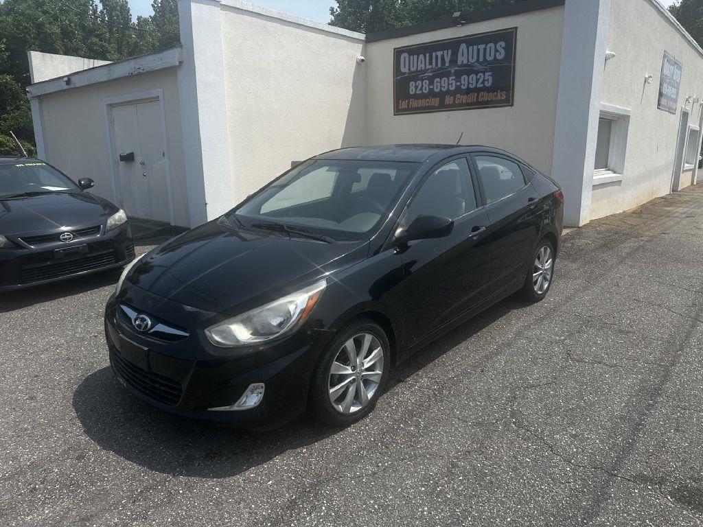 Hyundai Accent GLS 4-Door 2012