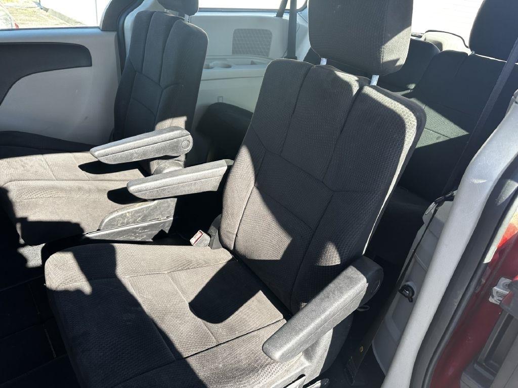 Dodge Grand Caravan SE 2012