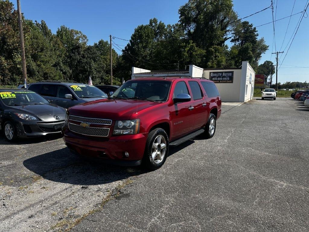 Chevrolet Suburban LT 1500 2WD 2013