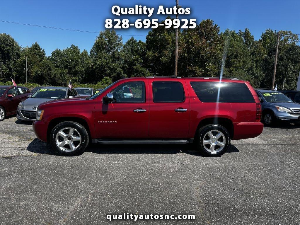 Chevrolet Suburban LT 1500 2WD 2013