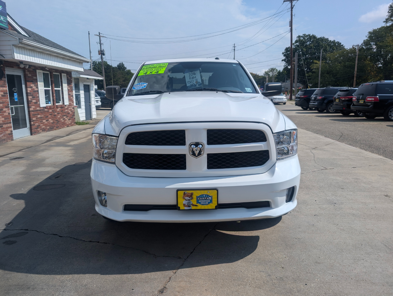 RAM 1500 4WD Crew Cab 140.5" Express 2016 RAM 1500 4WD Crew Cab 140.5" Express 2016