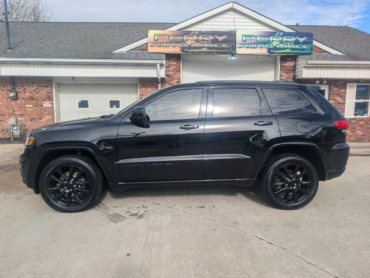 Jeep Grand Cherokee Altitude 4x4 2019 Jeep Grand Cherokee Altitude 4x4 2019