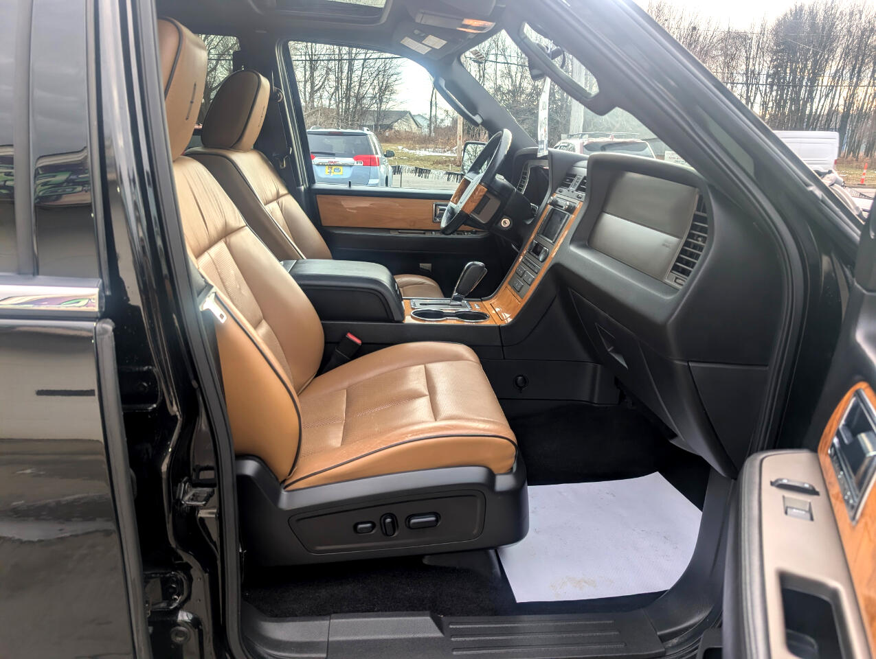 Lincoln Navigator Base 4WD 2011