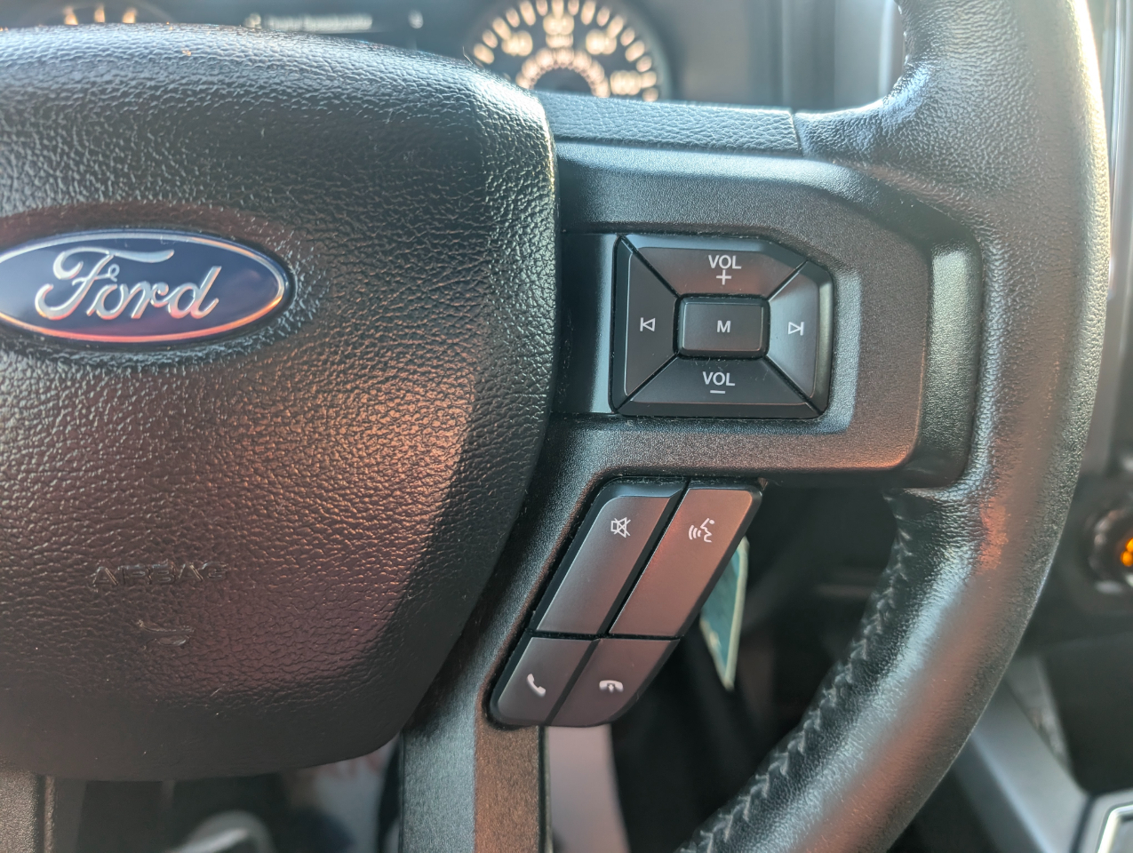 Ford F-150 XLT 4WD 2019