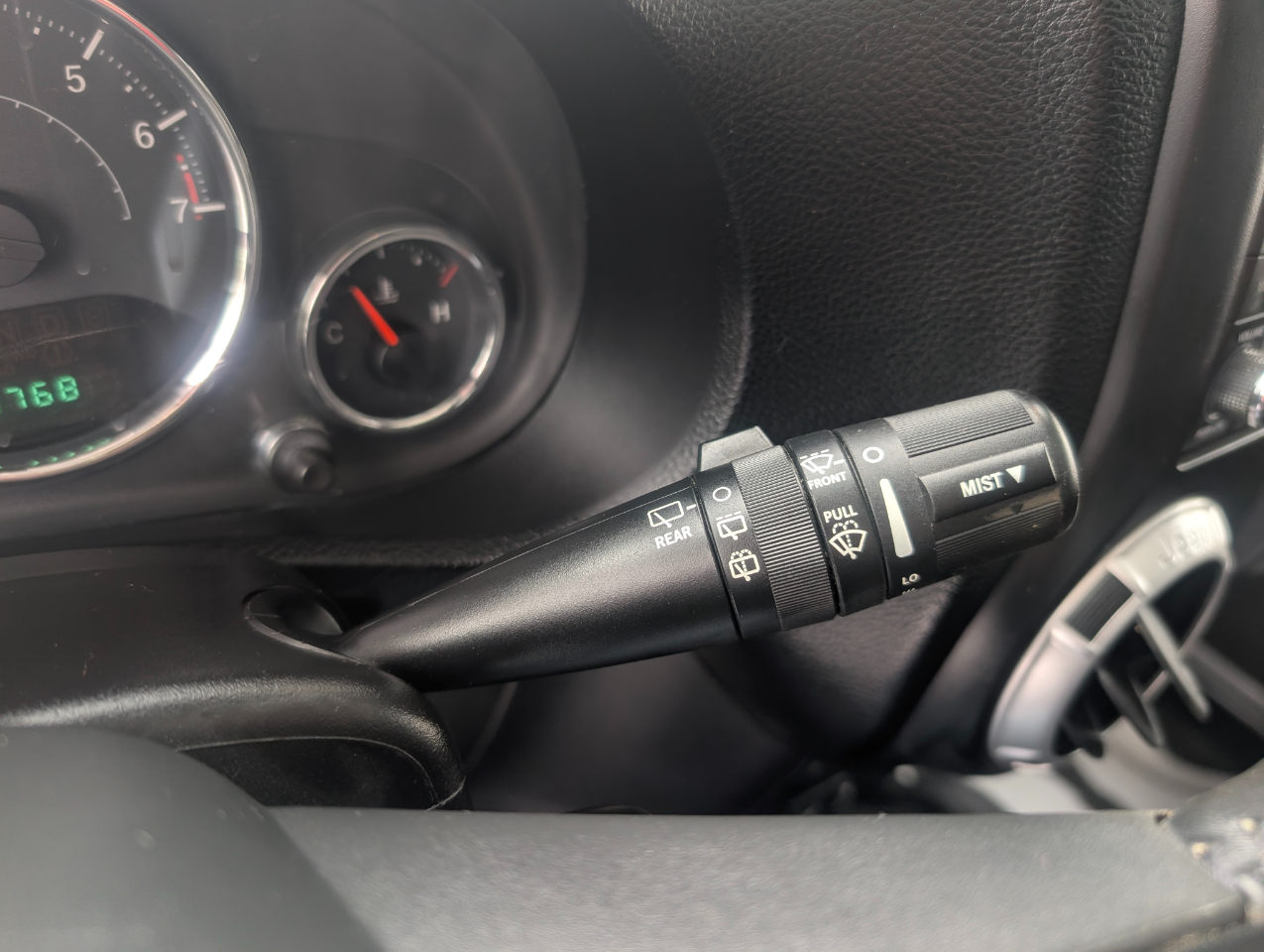 Jeep Wrangler Sahara 2013