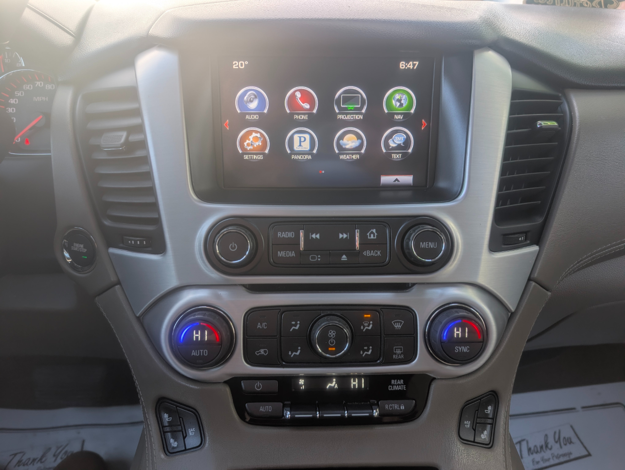 GMC Yukon SLT 4D SUV 4WD 2016