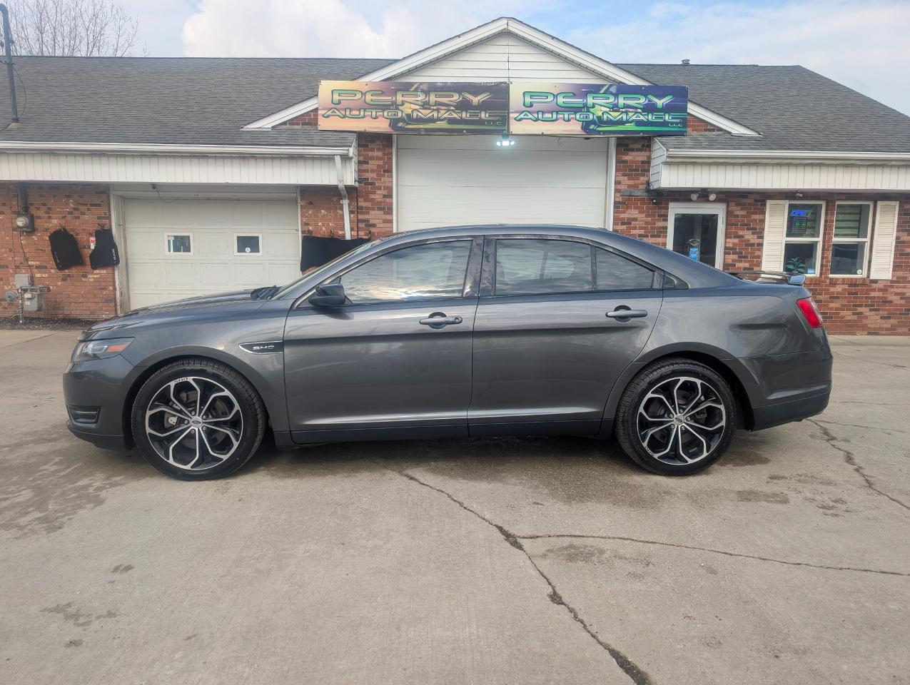 Ford Taurus SHO AWD 2016