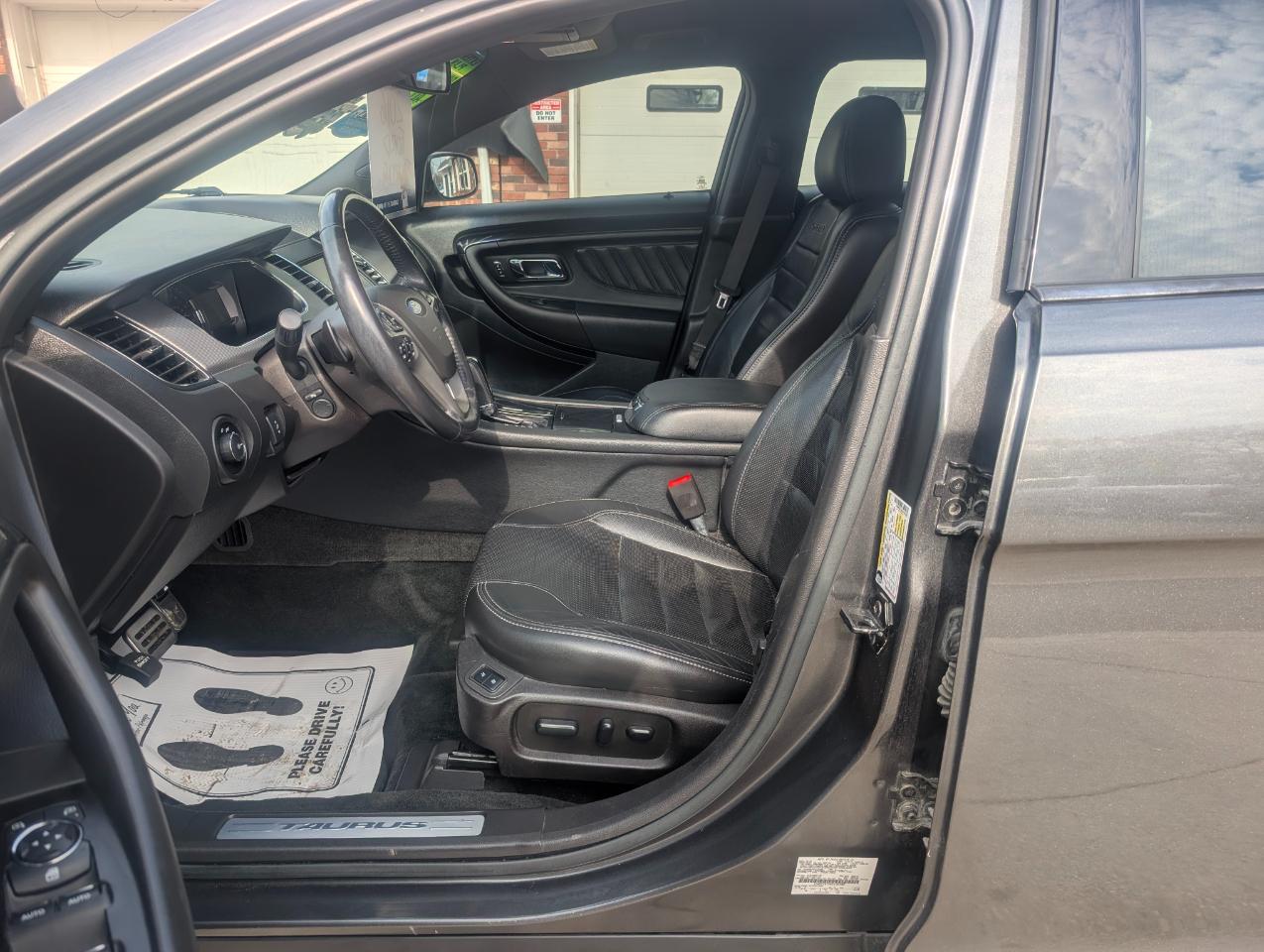 Ford Taurus SHO AWD 2016