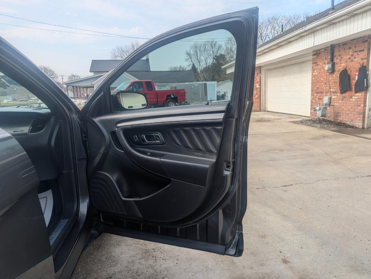 Ford Taurus SHO AWD 2016