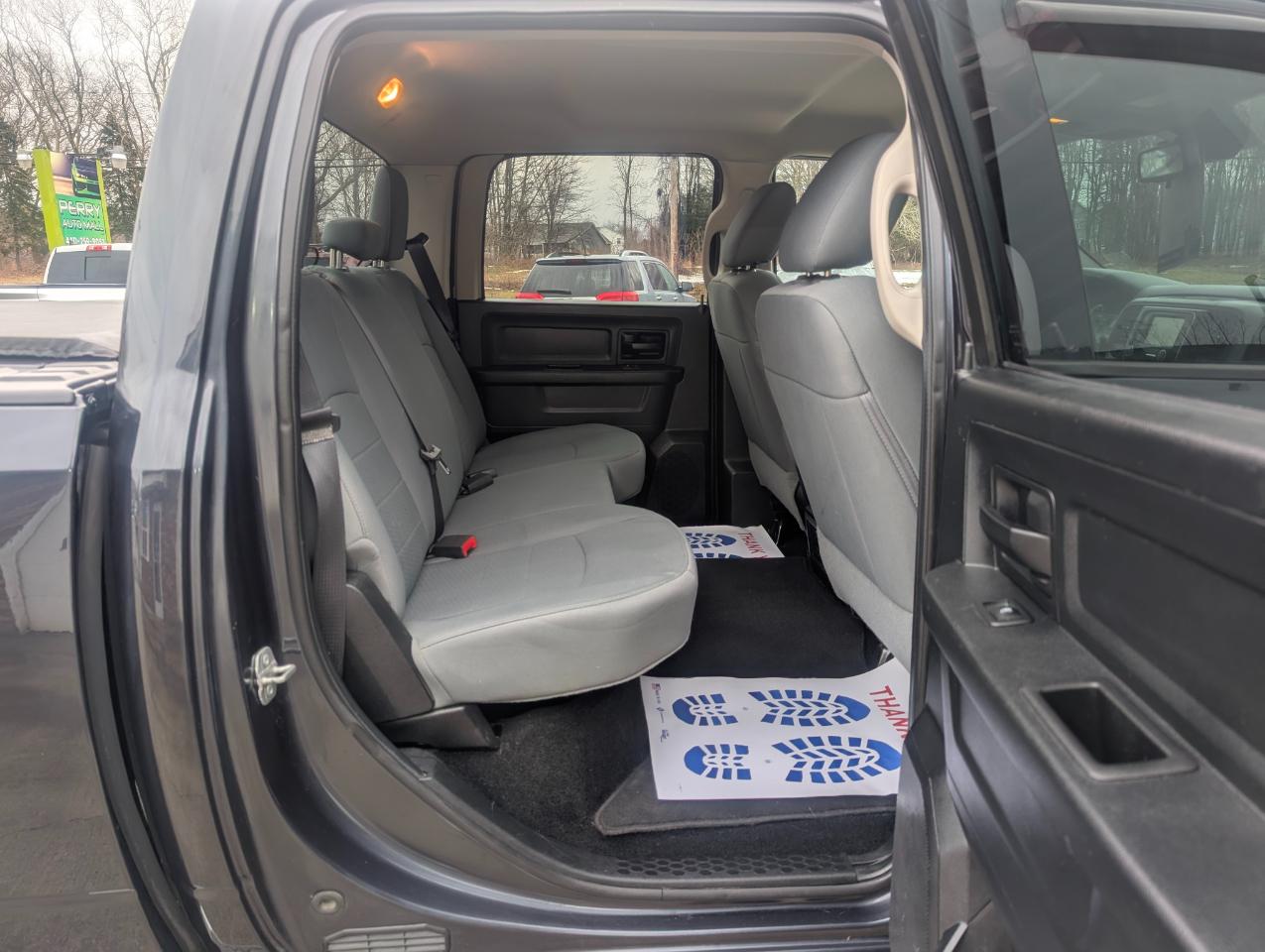 RAM 1500 Tradesman Crew Cab 4WD 2014