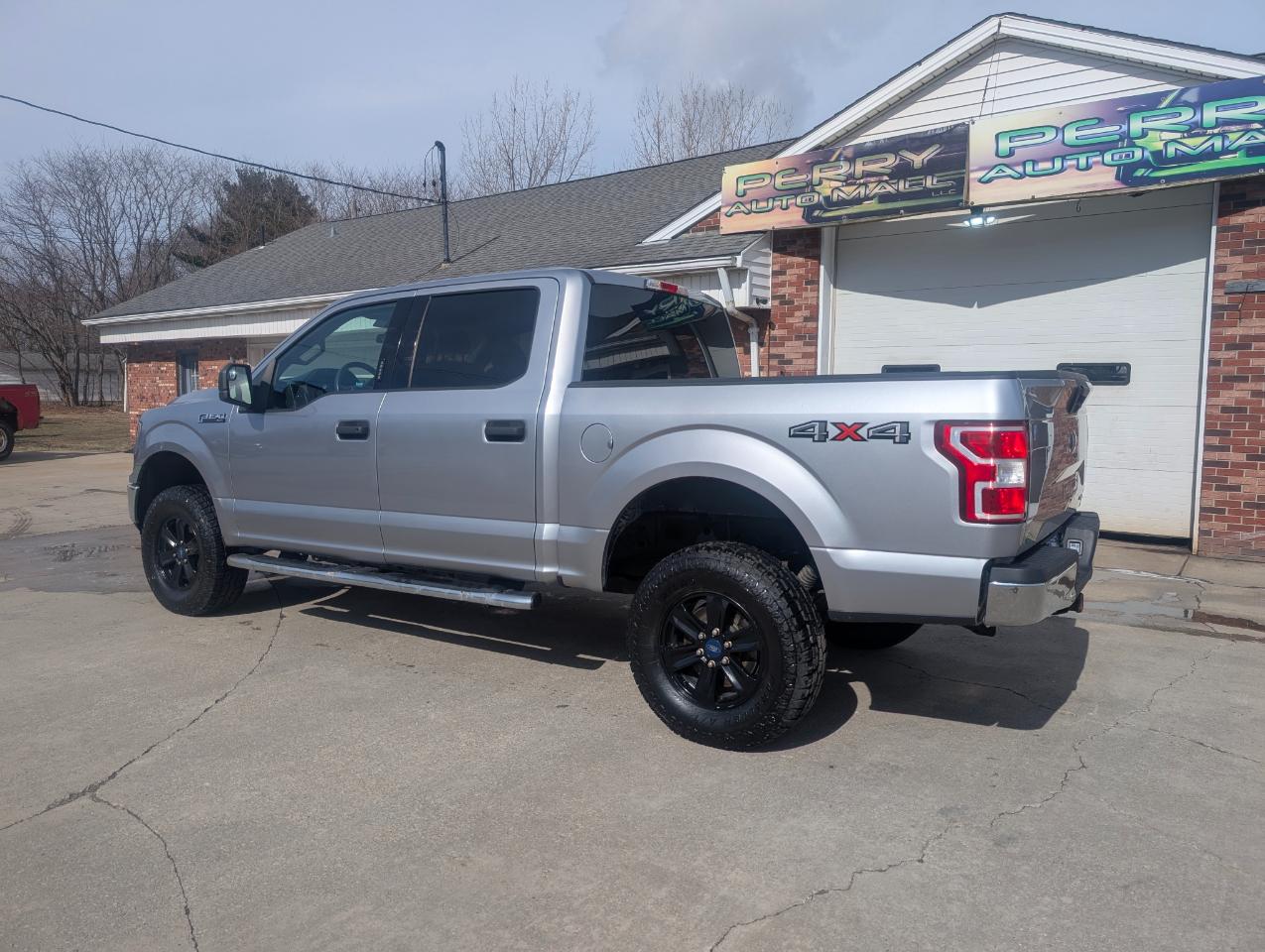 Ford F-150 XLT 4WD 2020