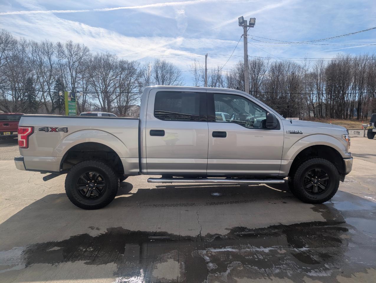 Ford F-150 XLT 4WD 2020