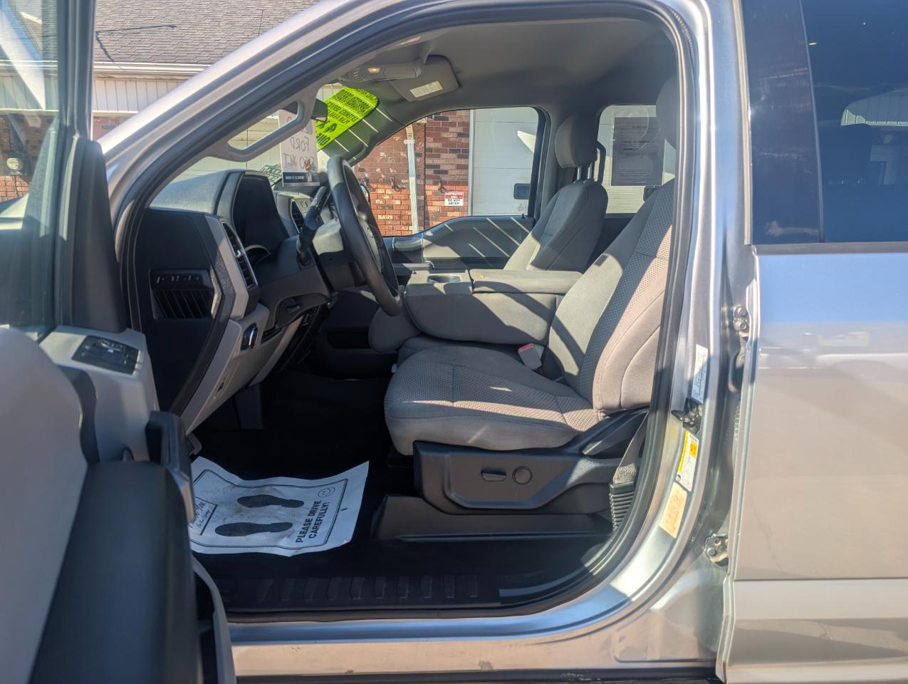 Ford F-150 XLT 4WD 2020