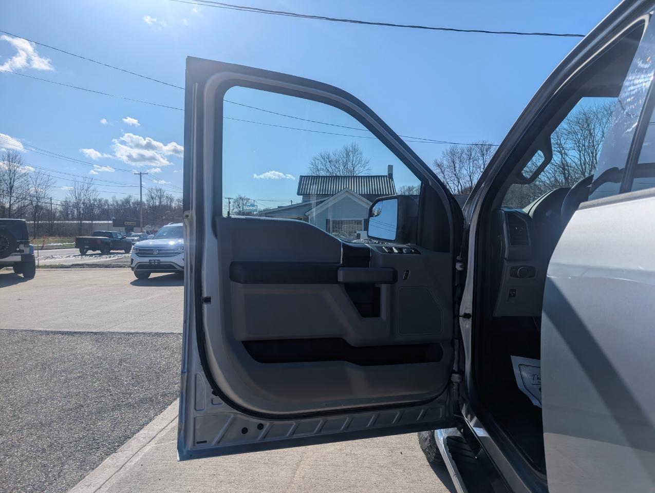 Ford F-150 XLT 4WD 2020