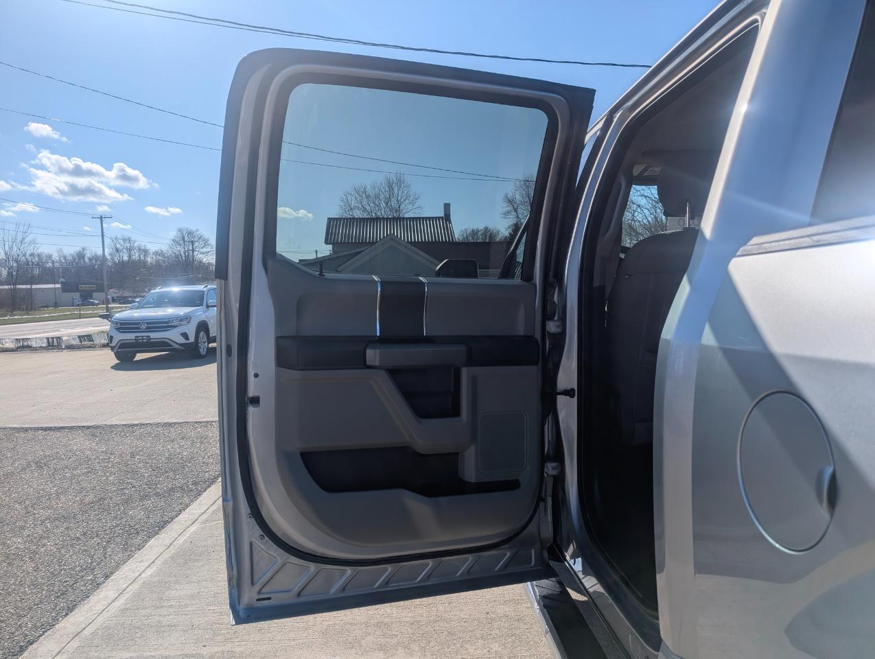 Ford F-150 XLT 4WD 2020