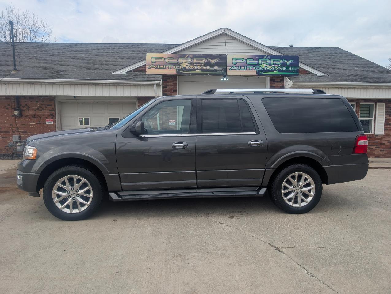 Ford Expedition EL Limited 4WD 2016